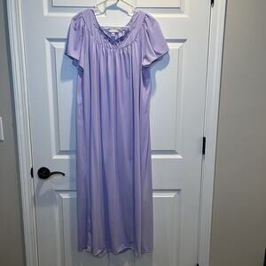 Miss Elaine Nightgown L Purple Long Flutter Sleeve Embroidered Classic Soft